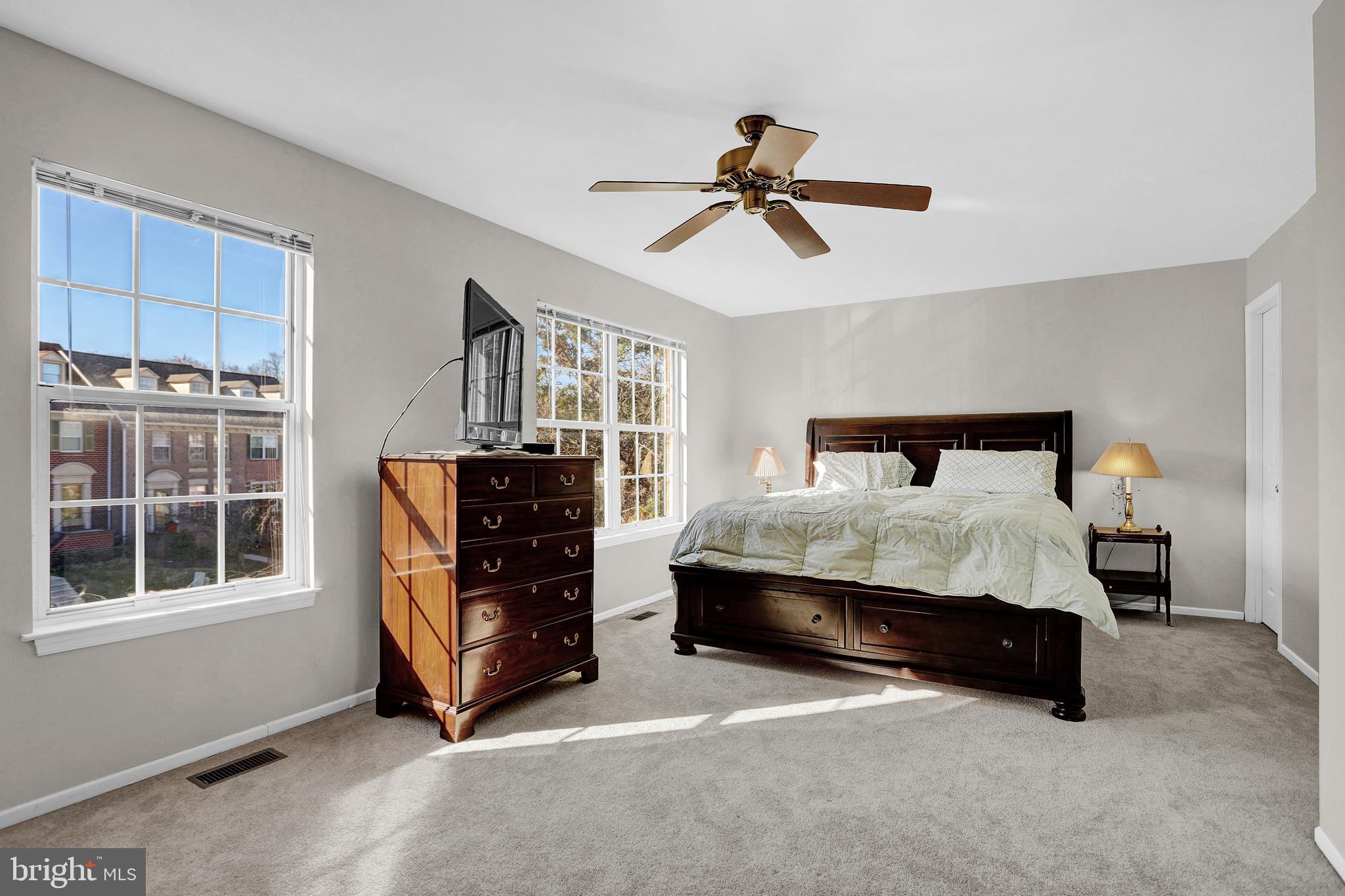 CROMWELL STATION - Residential