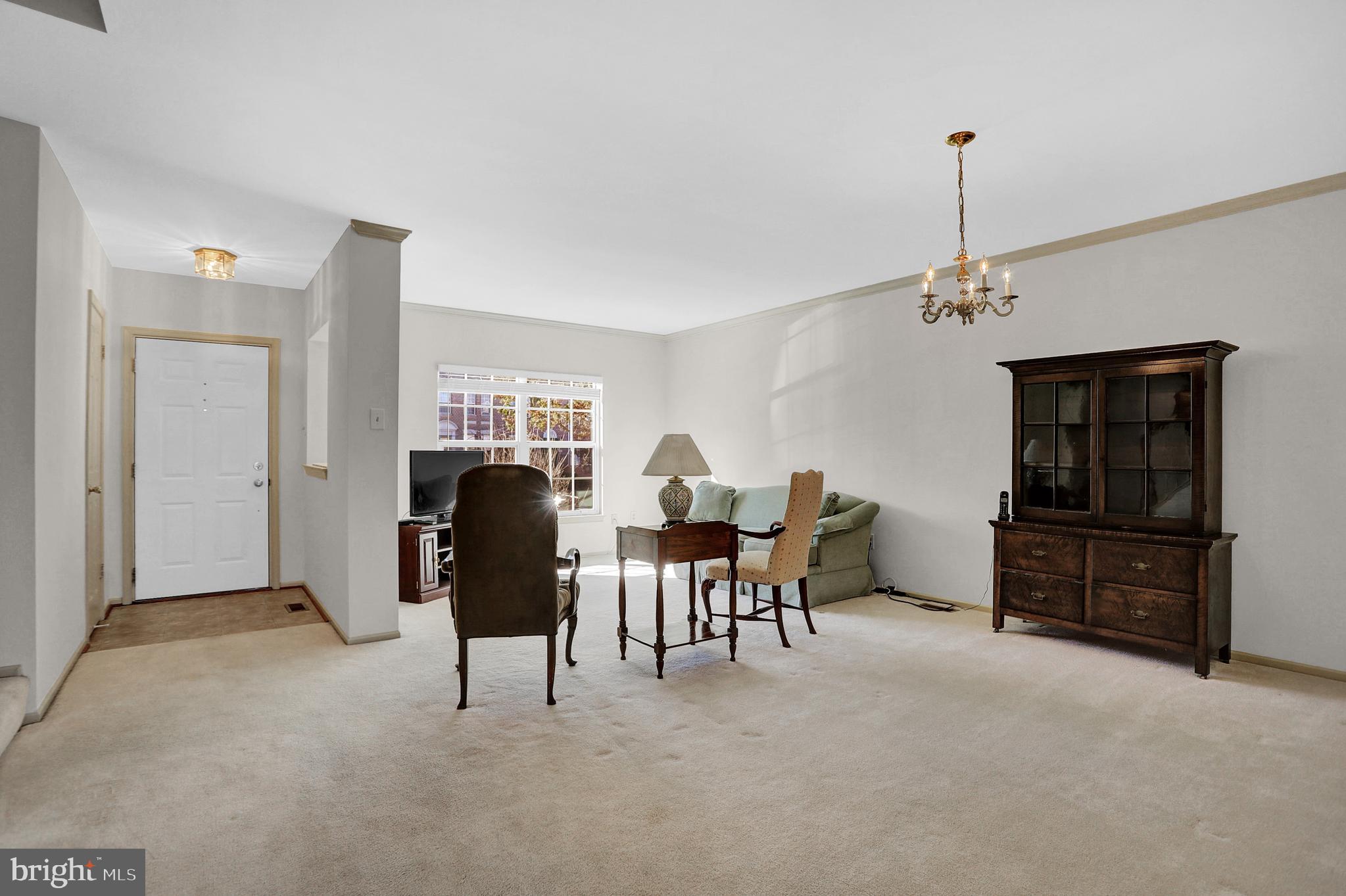 CROMWELL STATION - Residential