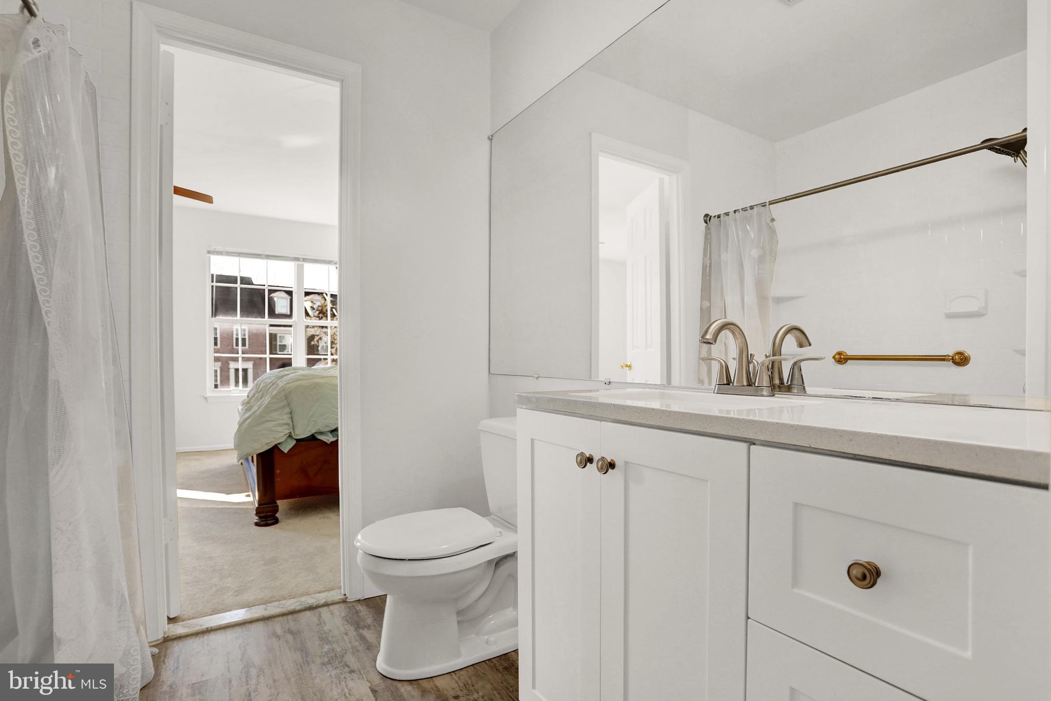 CROMWELL STATION - Residential