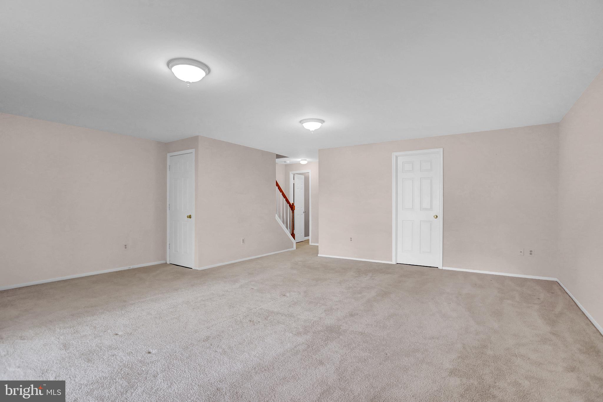 CROMWELL STATION - Residential