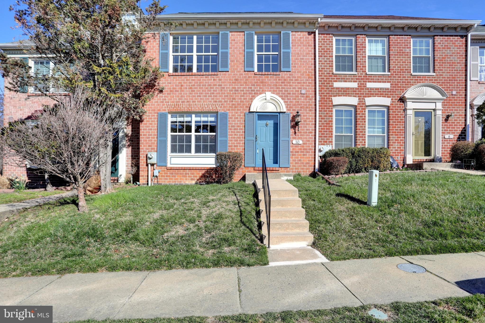 CROMWELL STATION - Residential