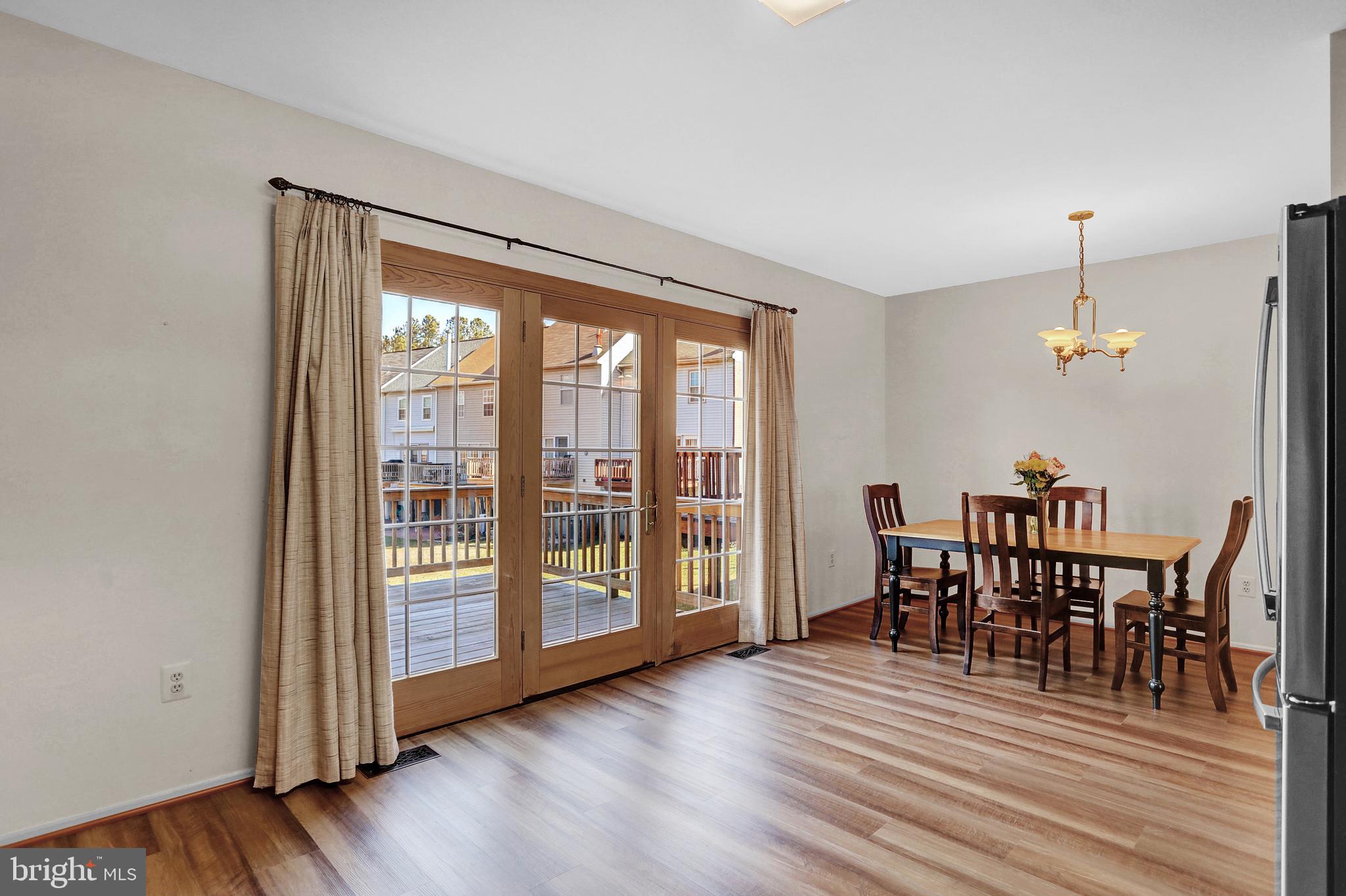 CROMWELL STATION - Residential