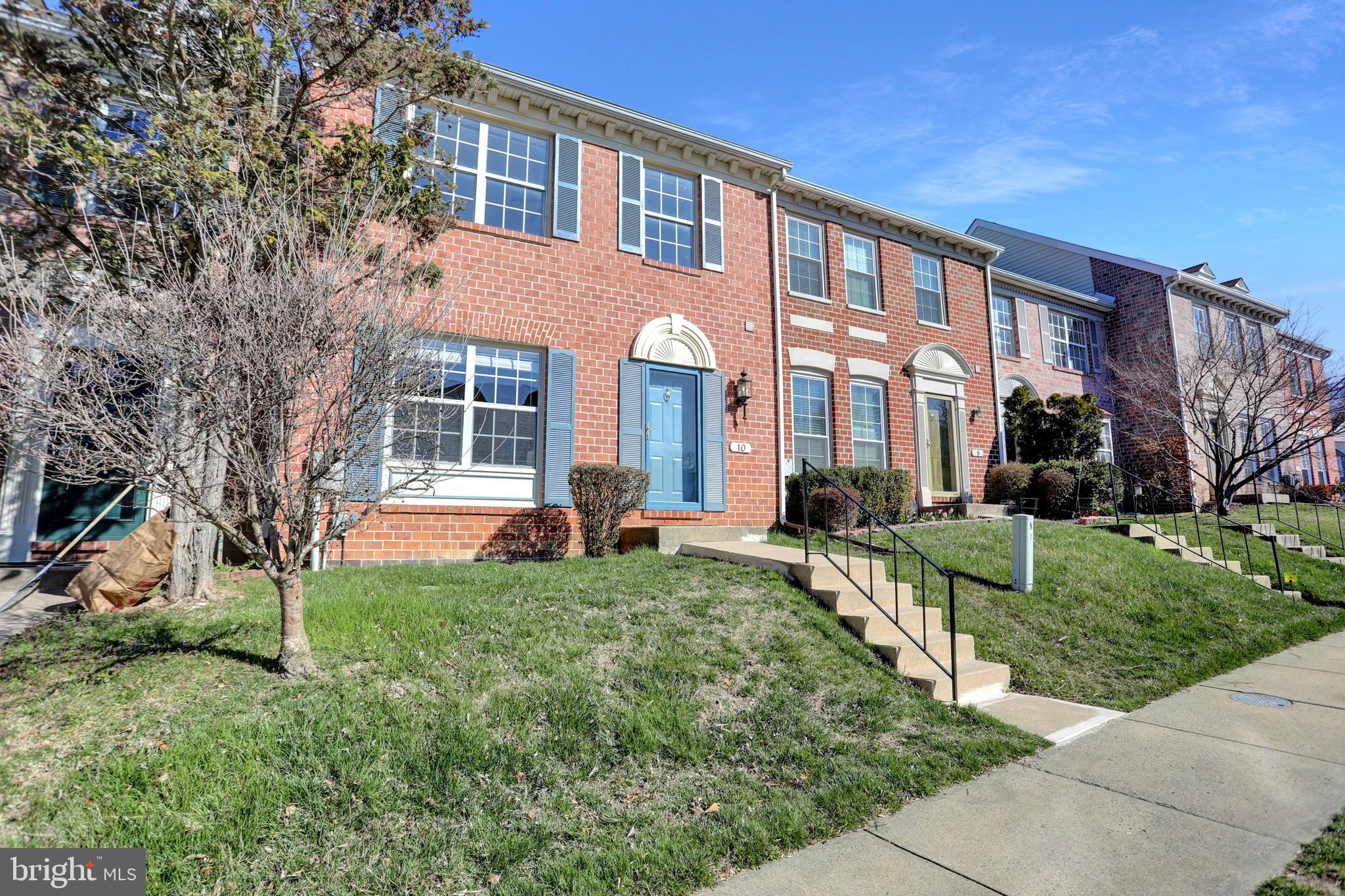 CROMWELL STATION - Residential