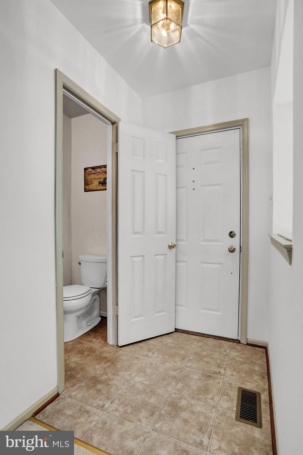 CROMWELL STATION - Residential