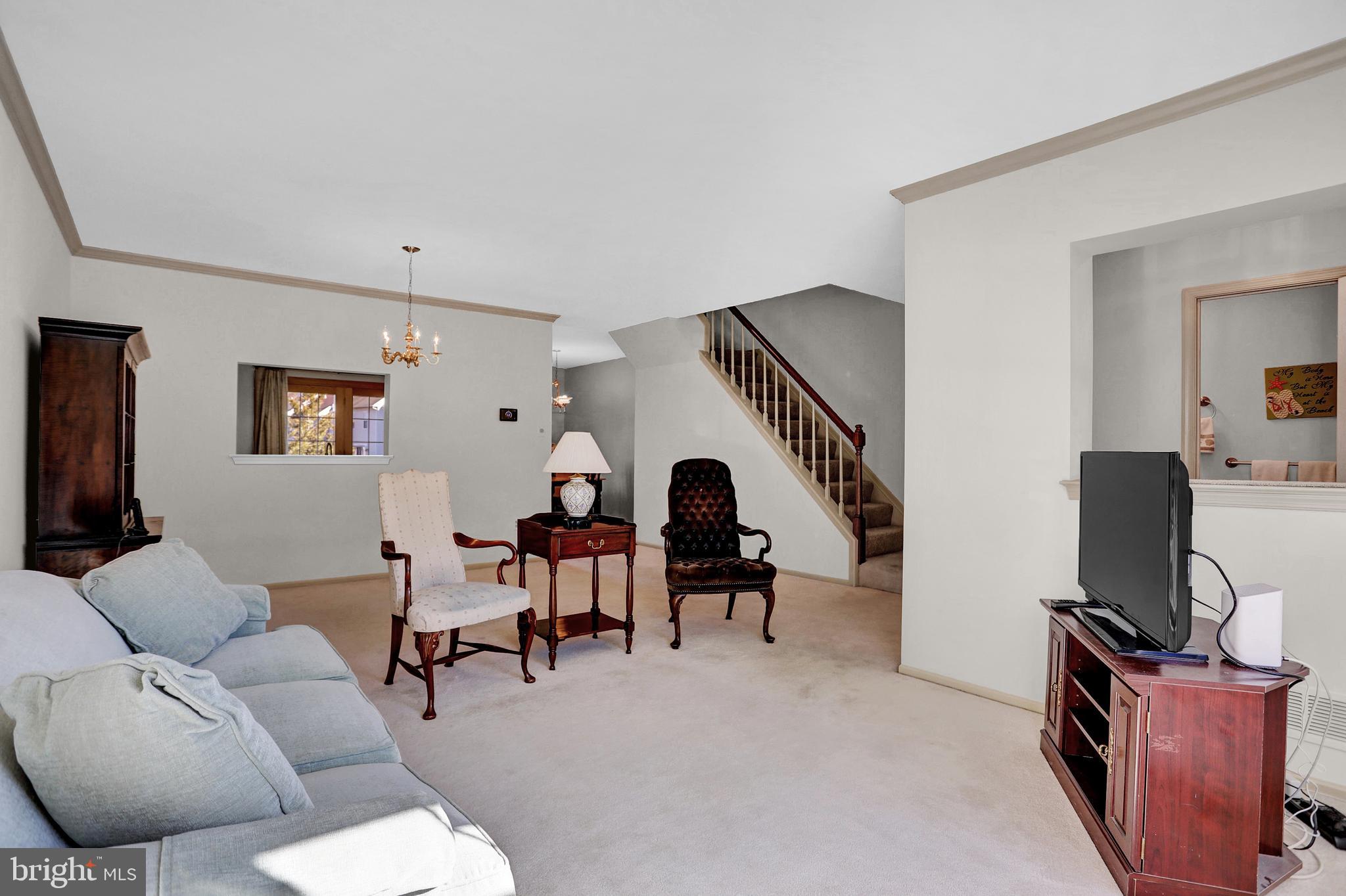 CROMWELL STATION - Residential