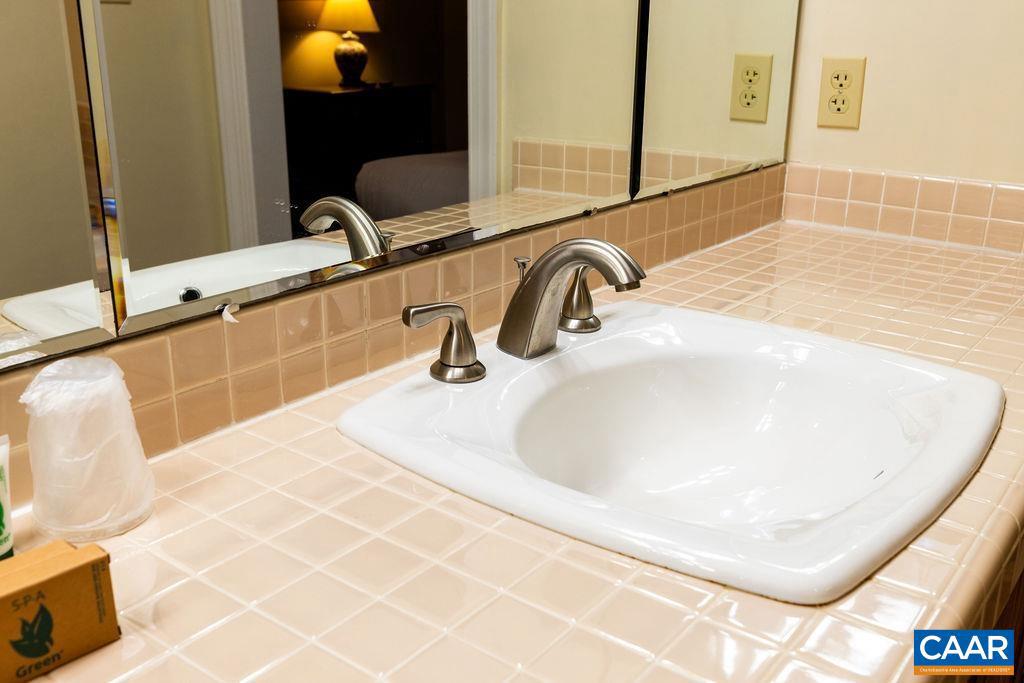 WINTERGREEN RESORT - Residential