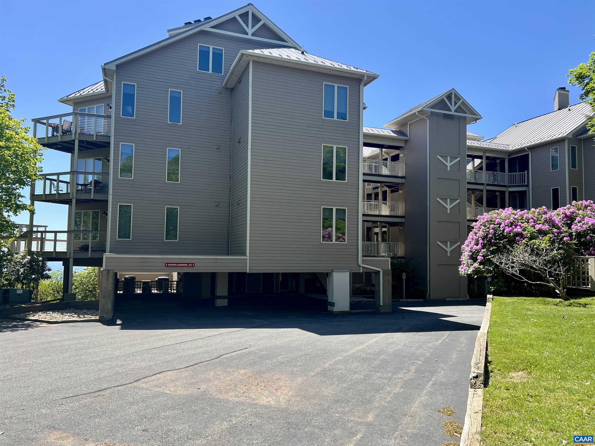 WINTERGREEN RESORT - Residential