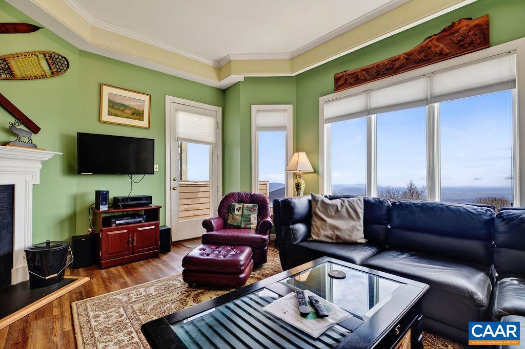 WINTERGREEN RESORT - Residential