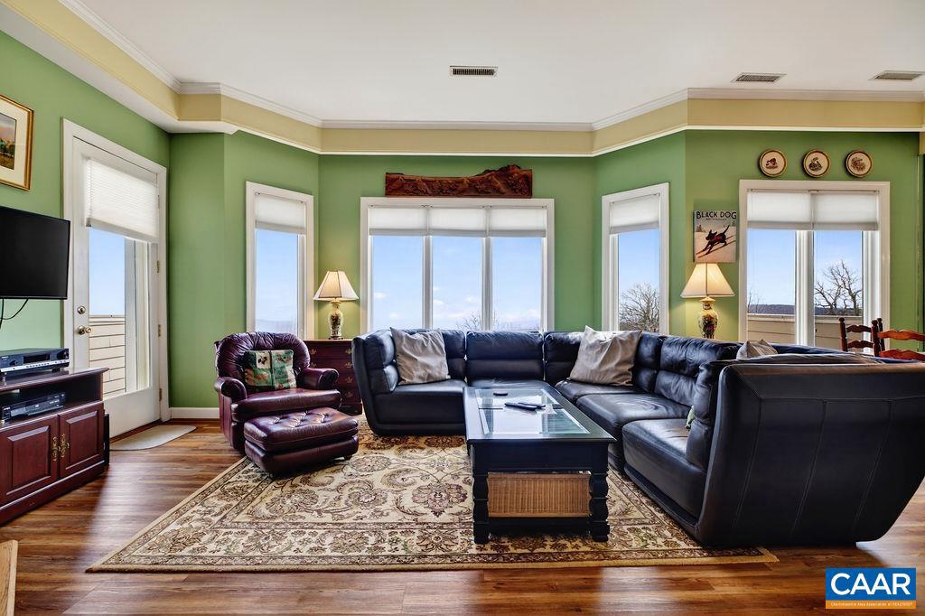 WINTERGREEN RESORT - Residential