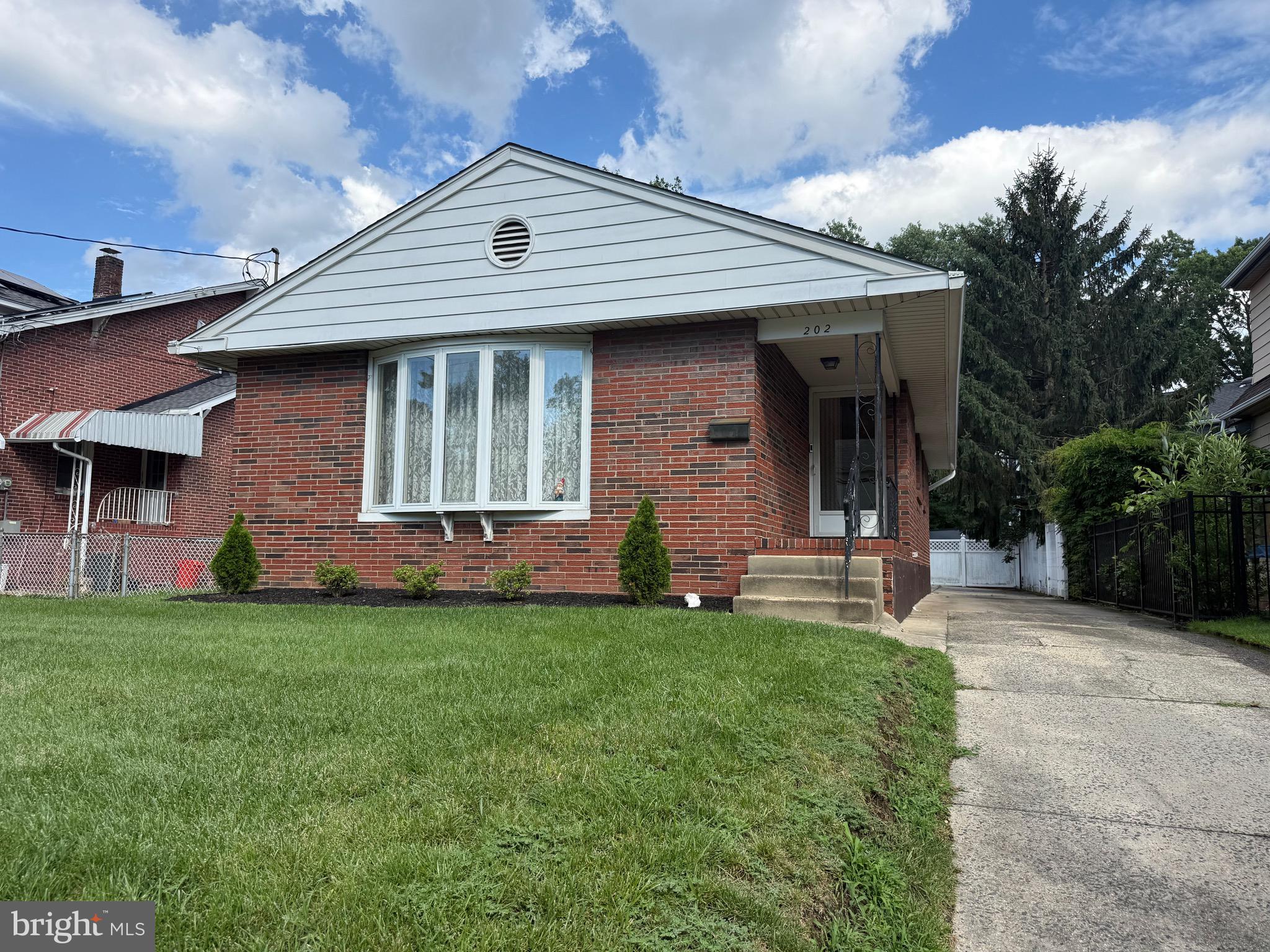 202 STRATFORD AVENUE