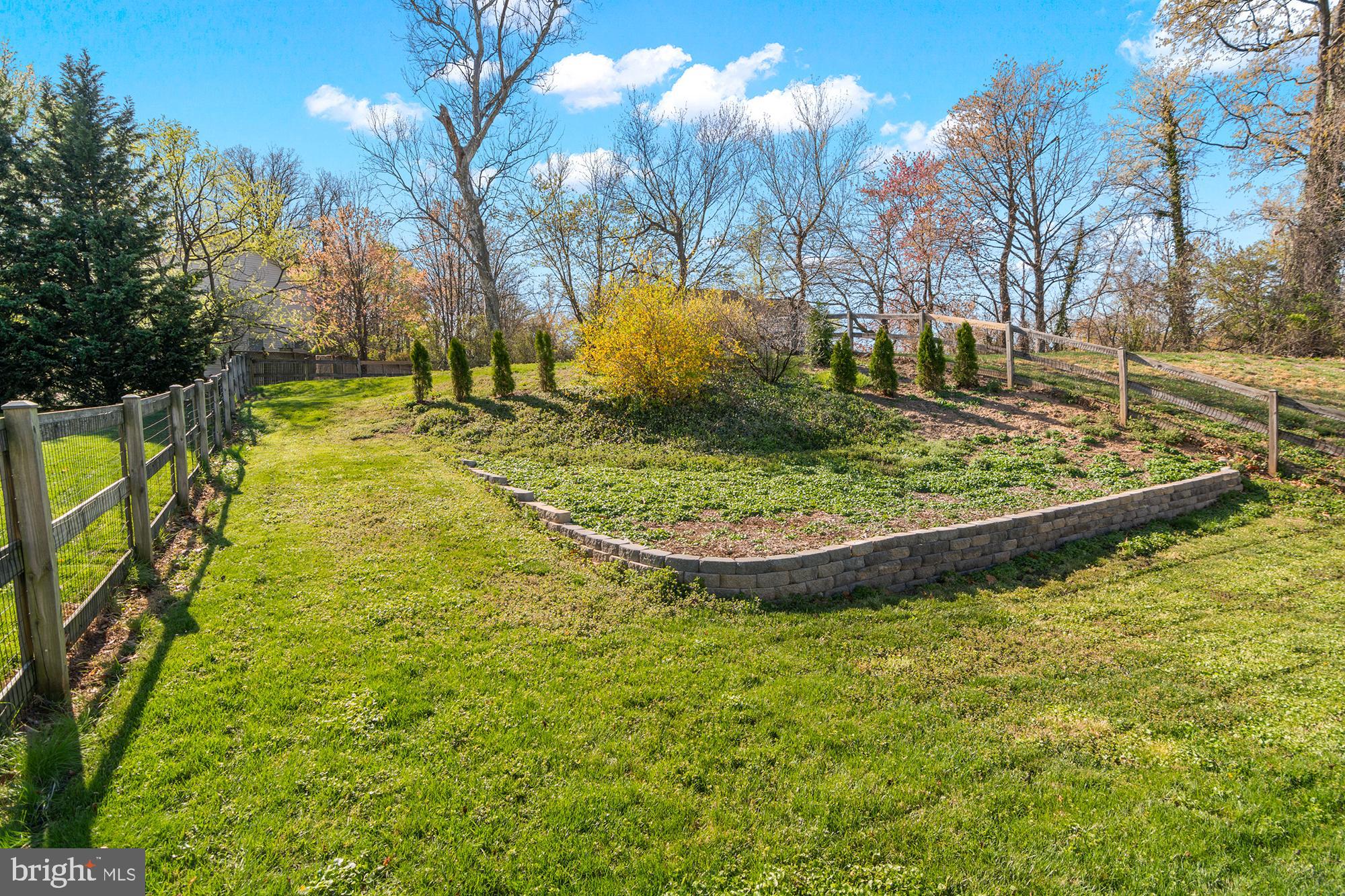 ARBUTUS - Residential