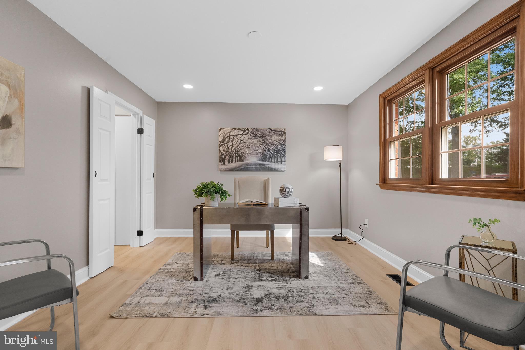 KINGS PARK WEST - Residential