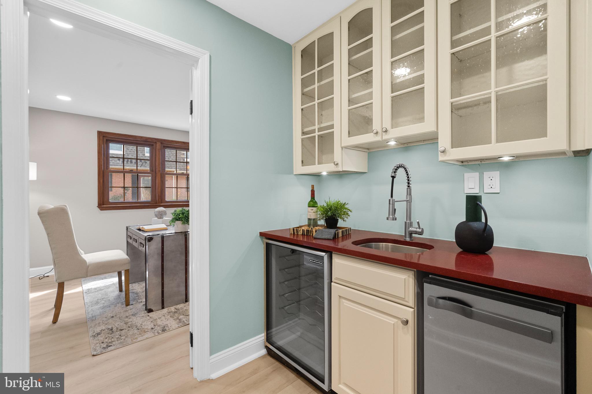 KINGS PARK WEST - Residential