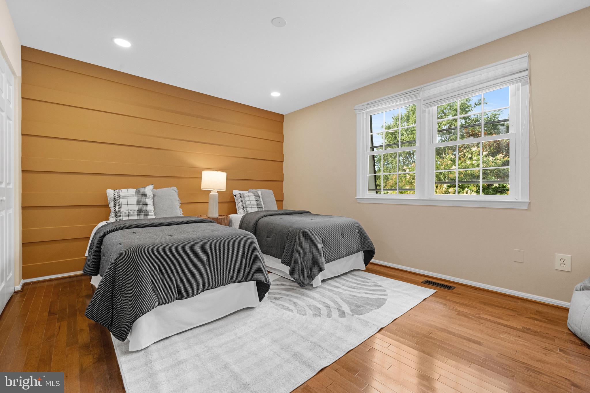 KINGS PARK WEST - Residential