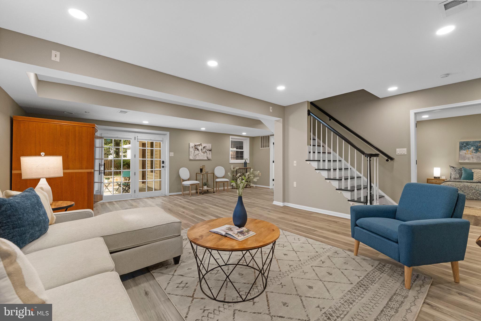 KINGS PARK WEST - Residential