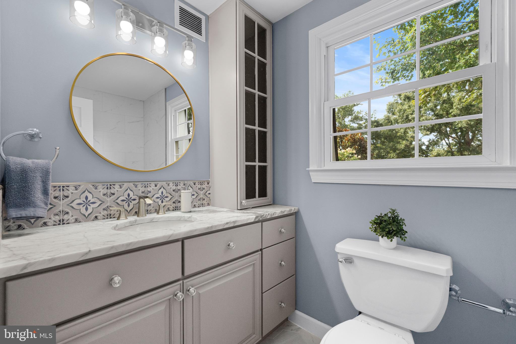 KINGS PARK WEST - Residential