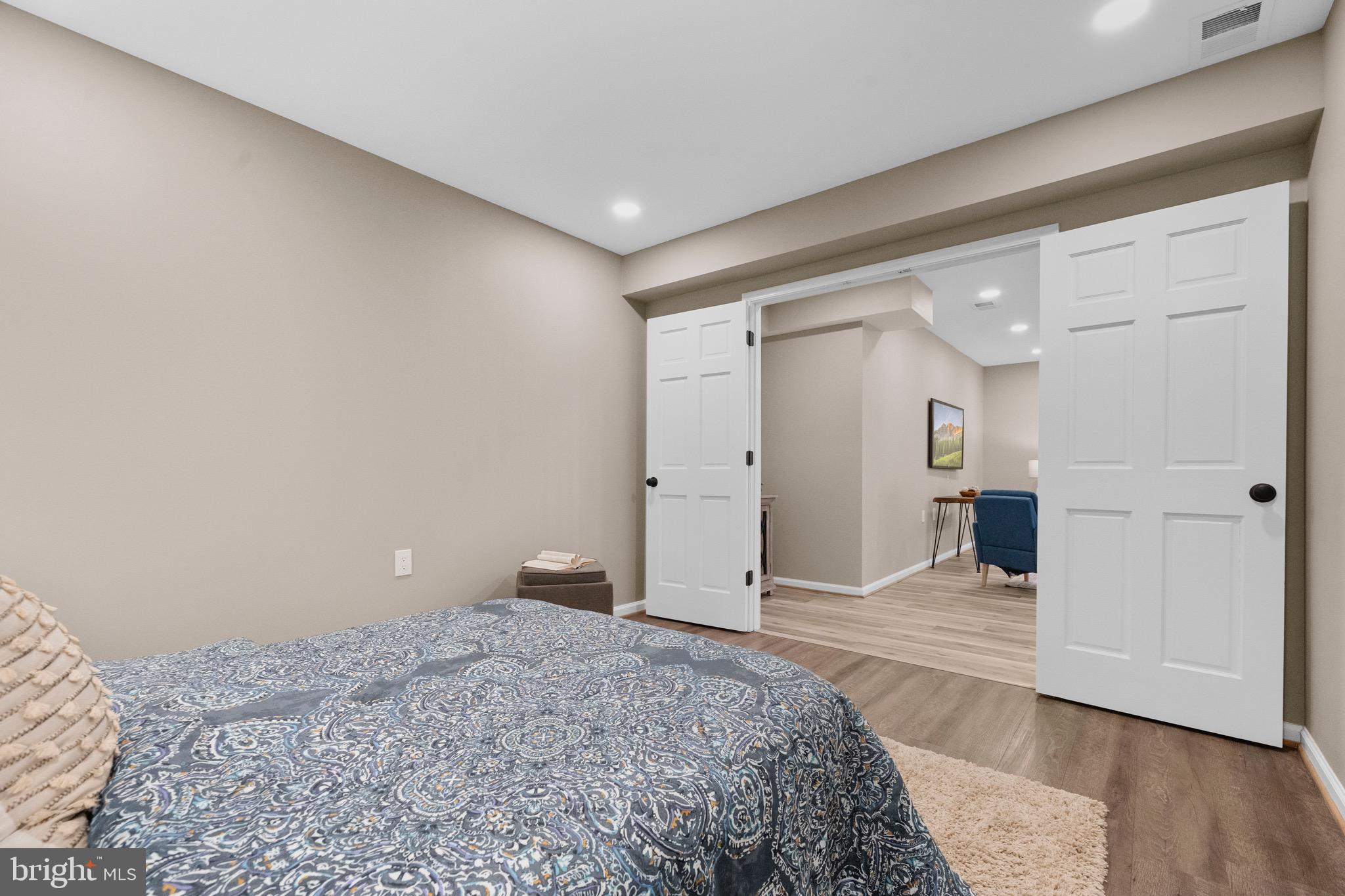 KINGS PARK WEST - Residential