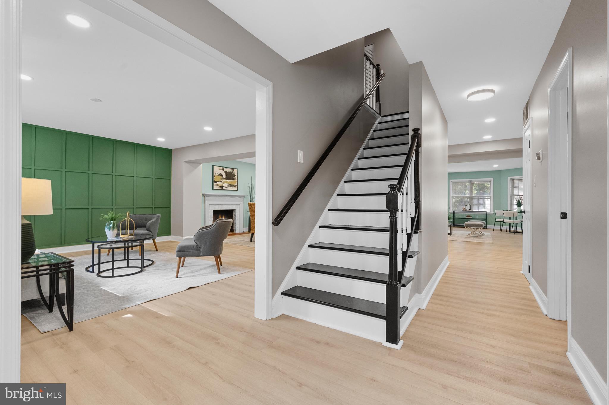 KINGS PARK WEST - Residential