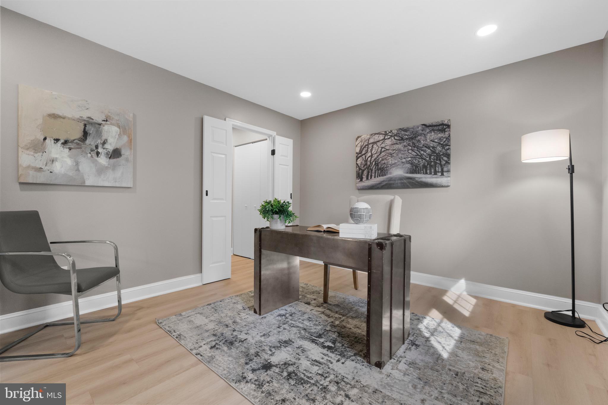 KINGS PARK WEST - Residential