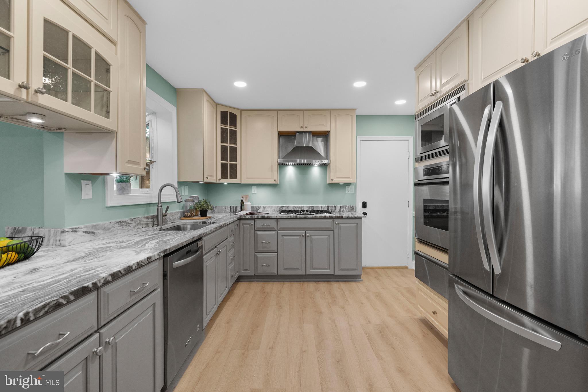 KINGS PARK WEST - Residential