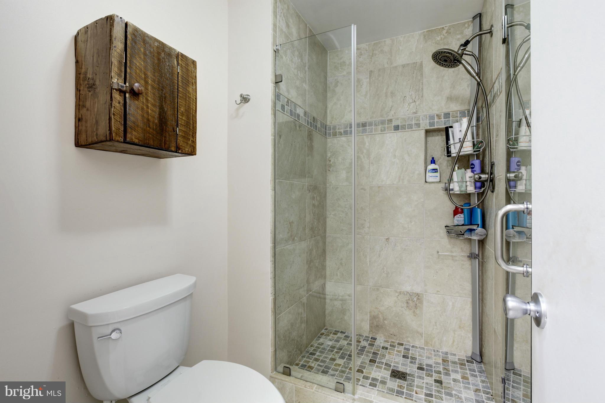 HUNTER VILLAGE - Residential