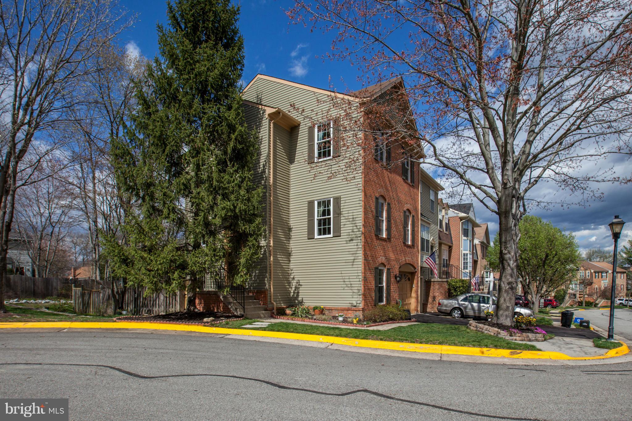 HUNTER VILLAGE - Residential