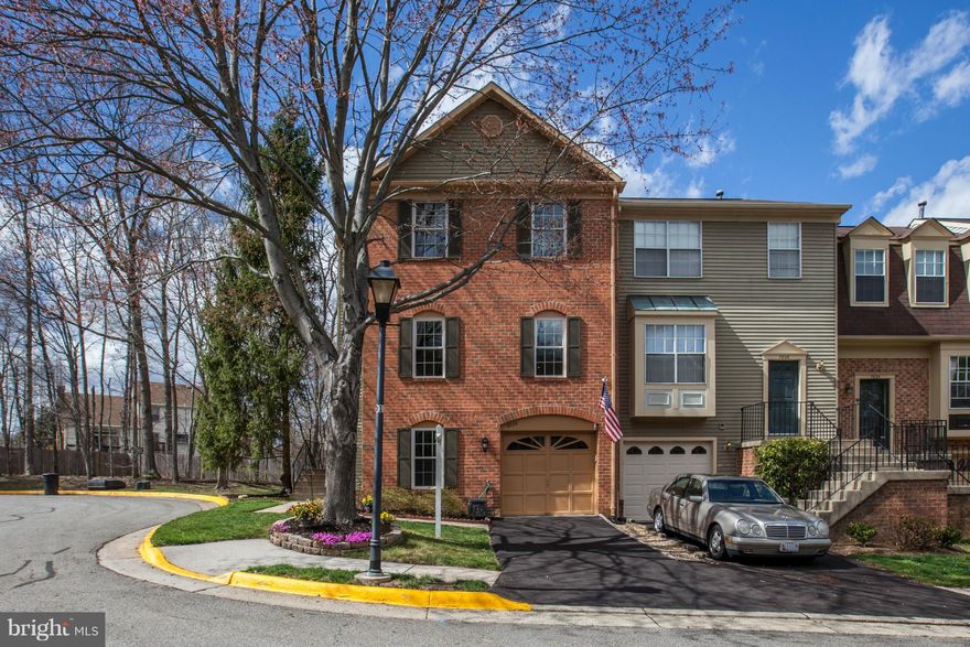 Beautifully remodeled, 3 bd, 2.5 ba, end TH w/garage on cul-de-sac in West Springfield! Custom gourmet kit, granite, SS plus breakfast bar flows naturally to DR, FR & deck and patio. Hardwoods, crown molding on main. Gorgeous upgraded full bathrooms. Very well maintained w/newer energy rated windows, furnace, HWH & washer/dryer all since '11. Mins to 95, metrobus/rail, carpooling, shopping & more!