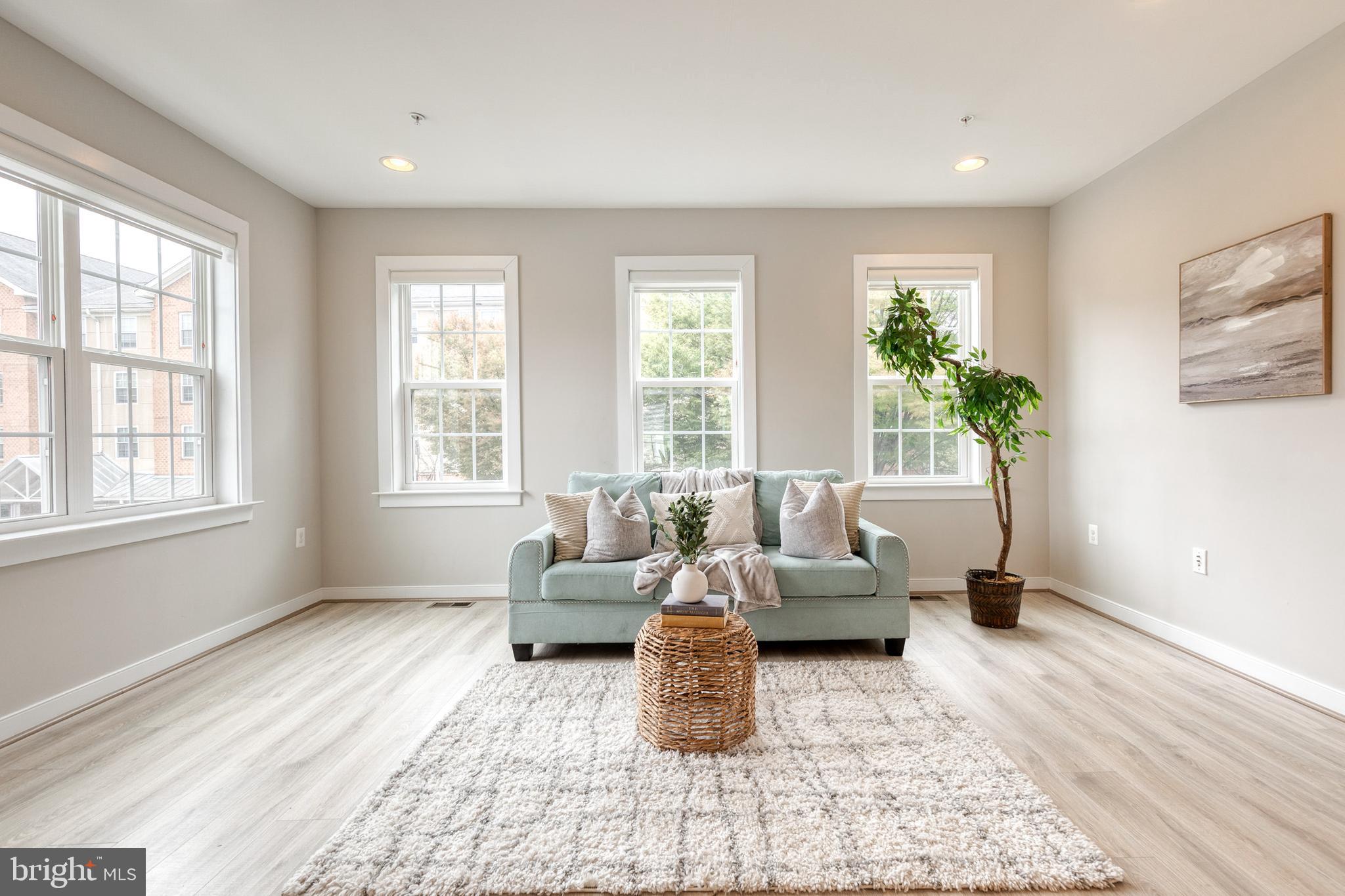 TOWSON - Residential Lease