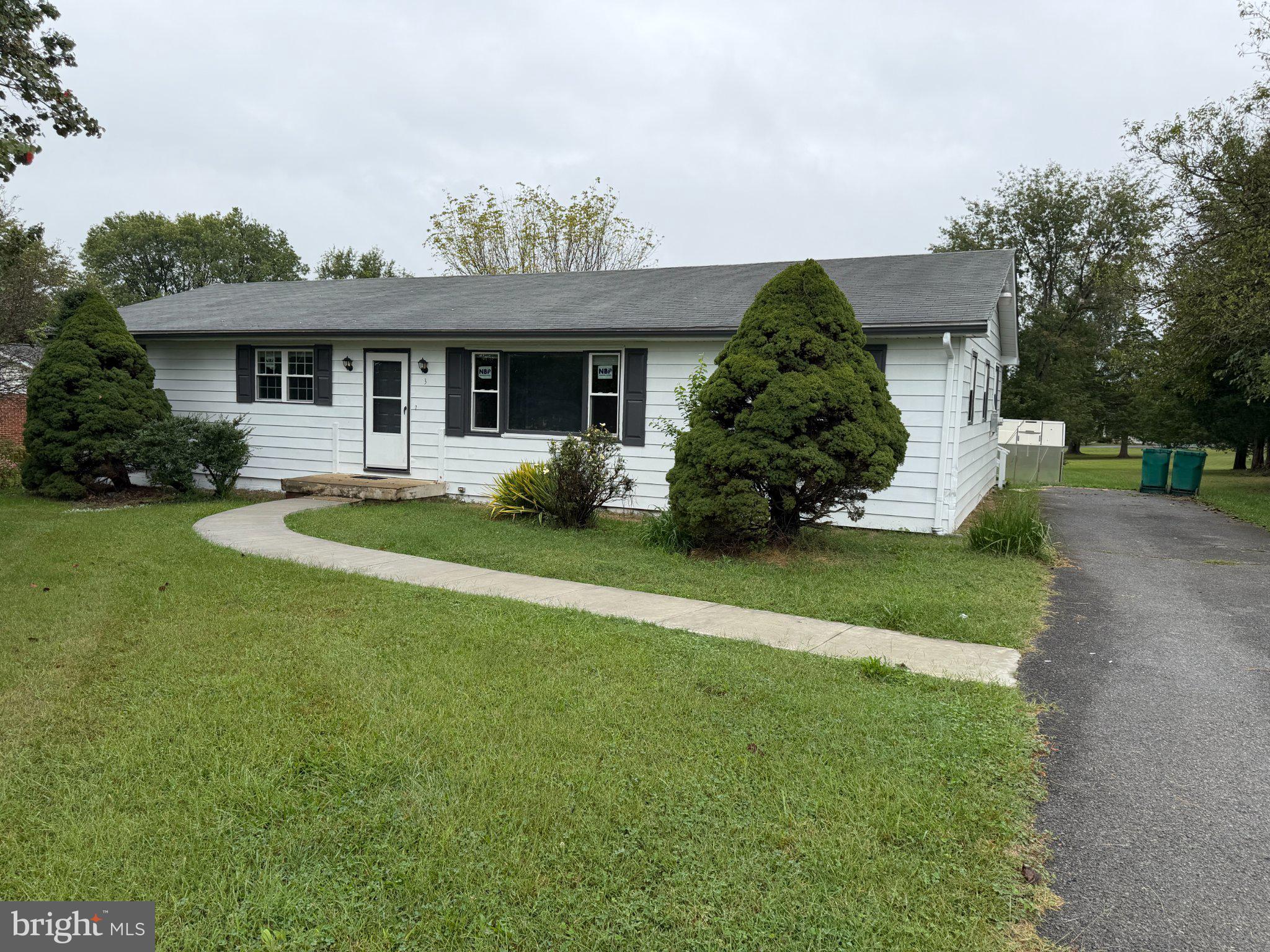 3 SPRINGVIEW BOULEVARD