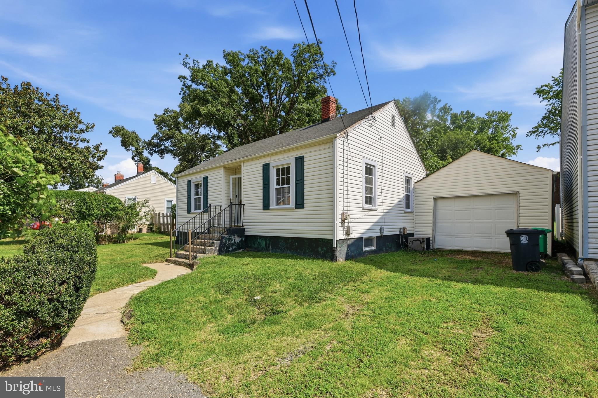 6207 WOODLEY ROAD