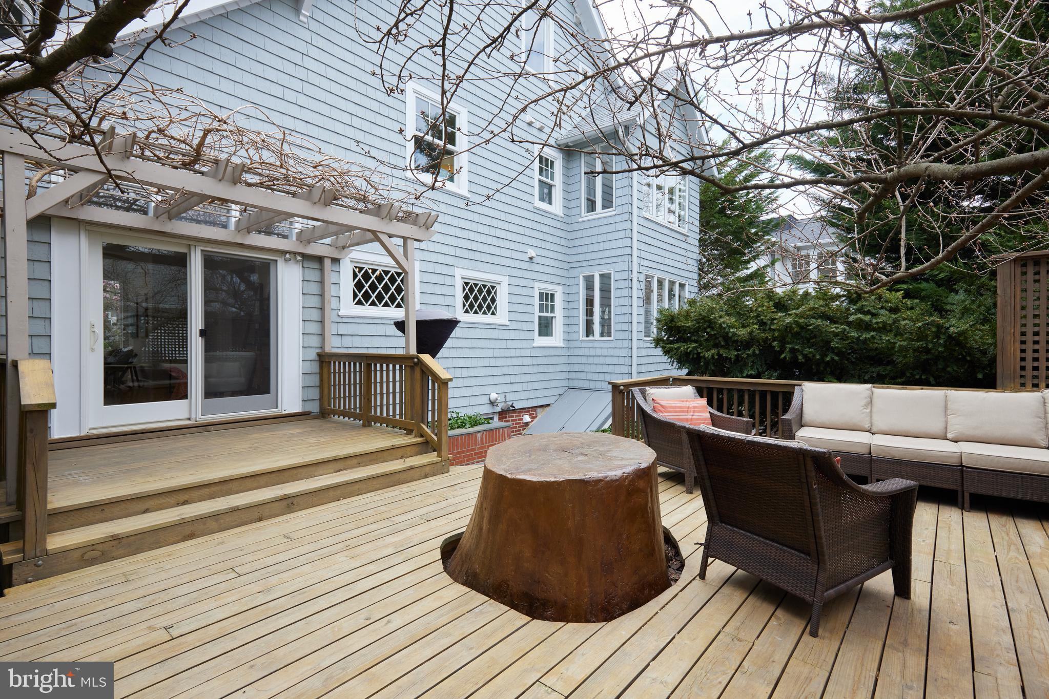 CHEVY CHASE - Residential