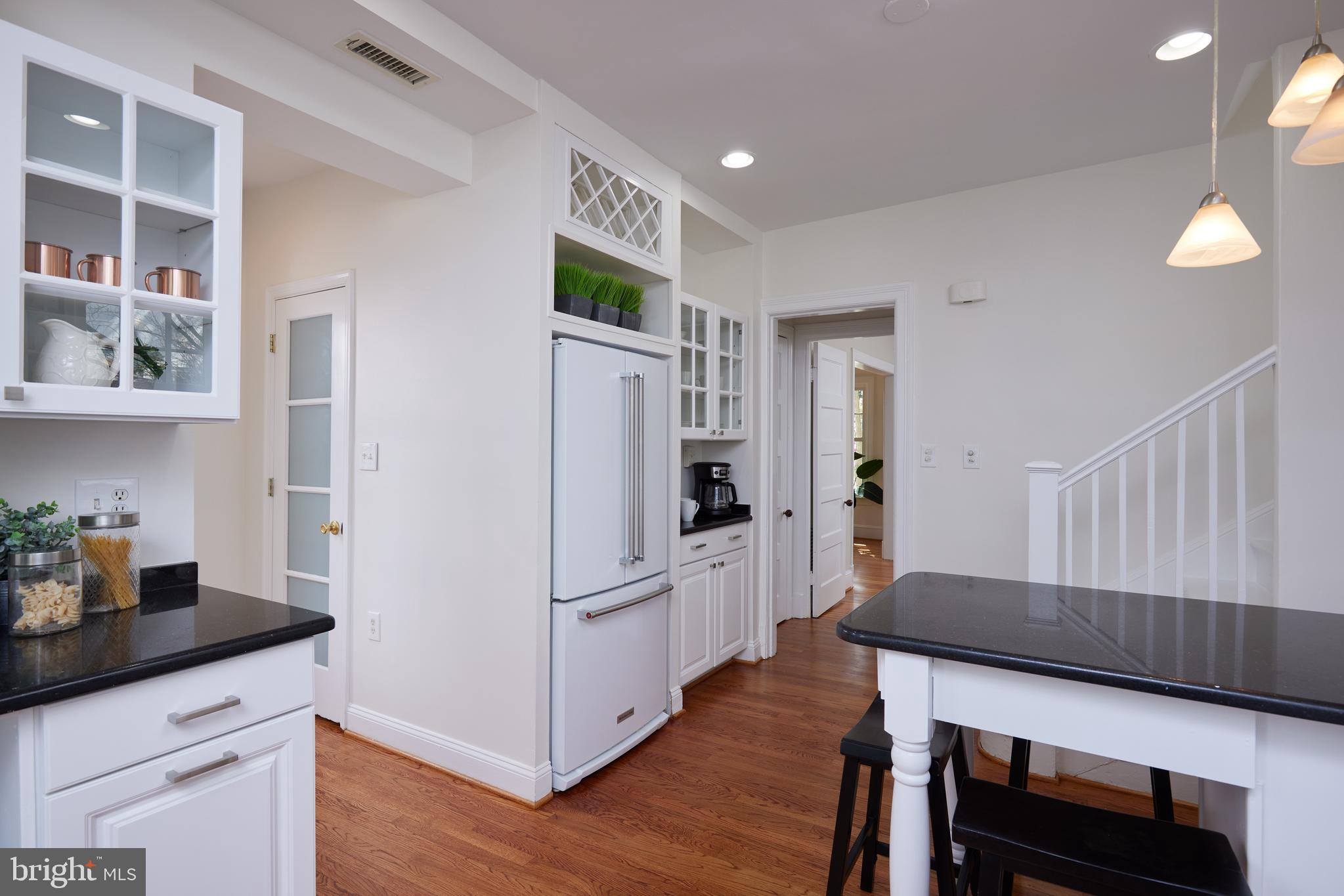 CHEVY CHASE - Residential