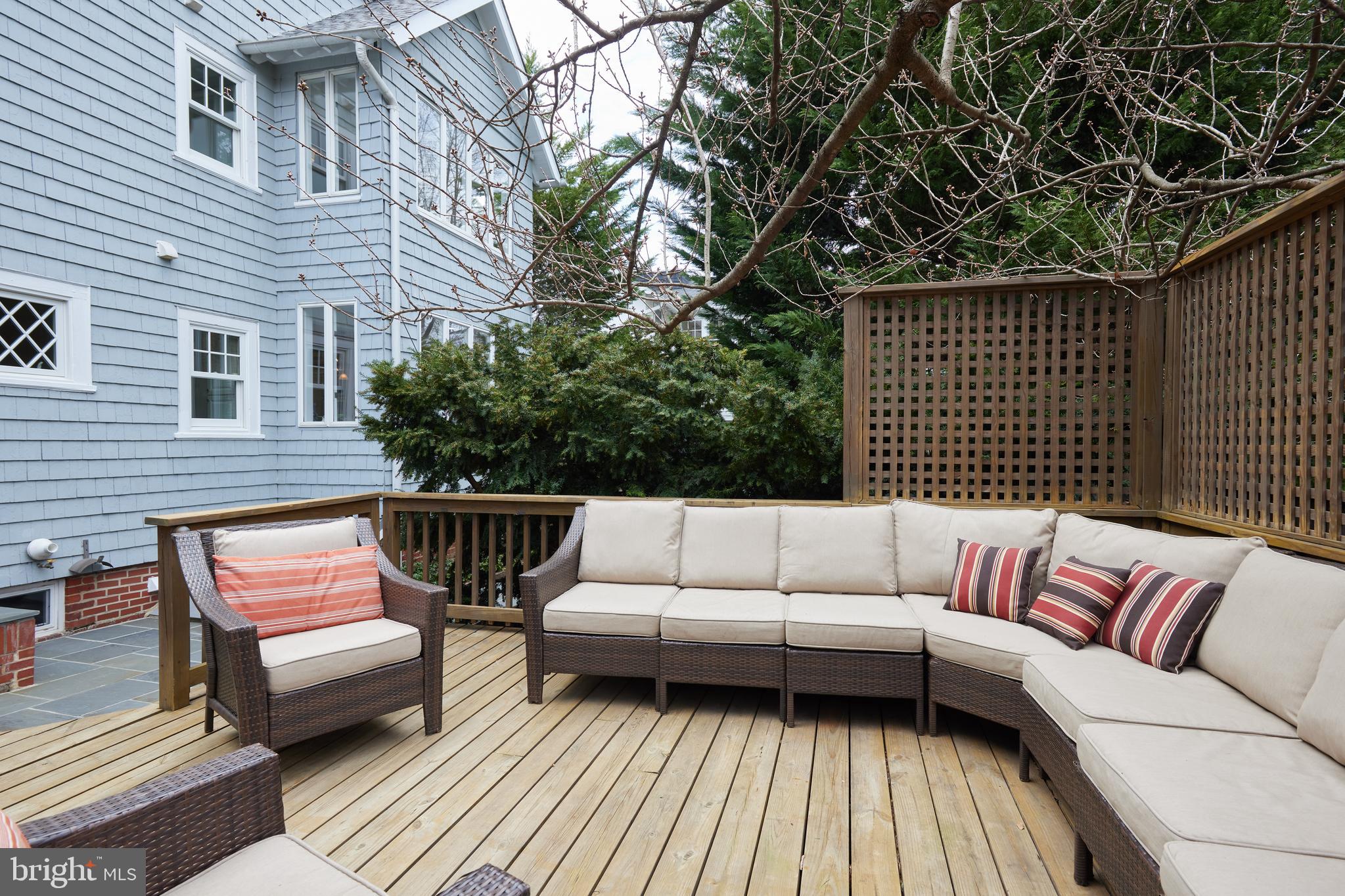 CHEVY CHASE - Residential