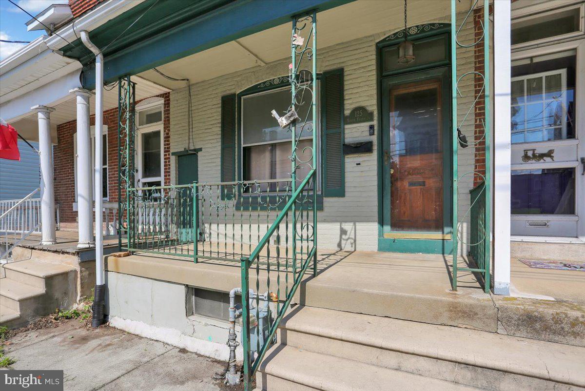 125 N FRANKLIN STREET