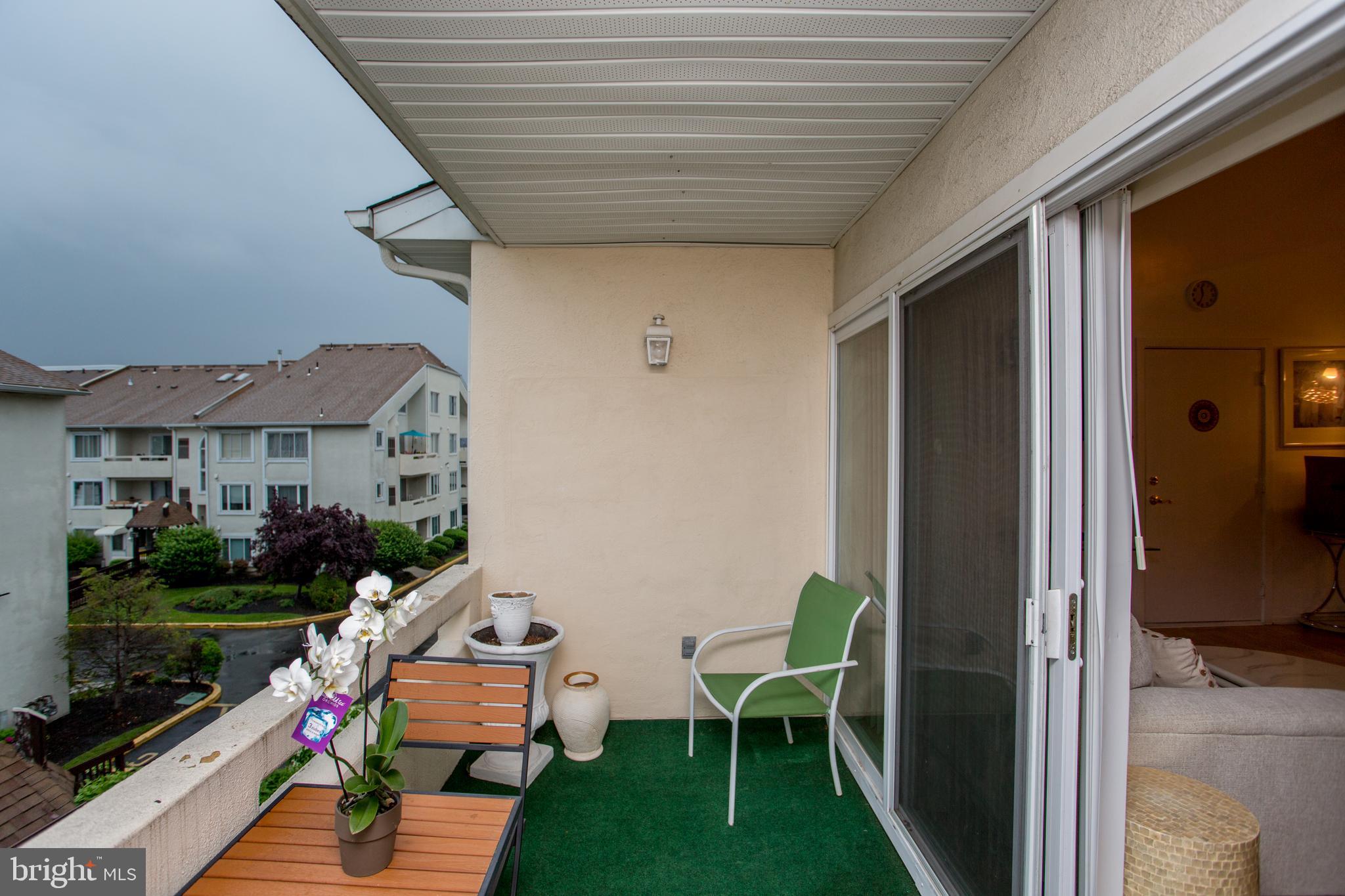 FOUNTAIN POINTE - Residential