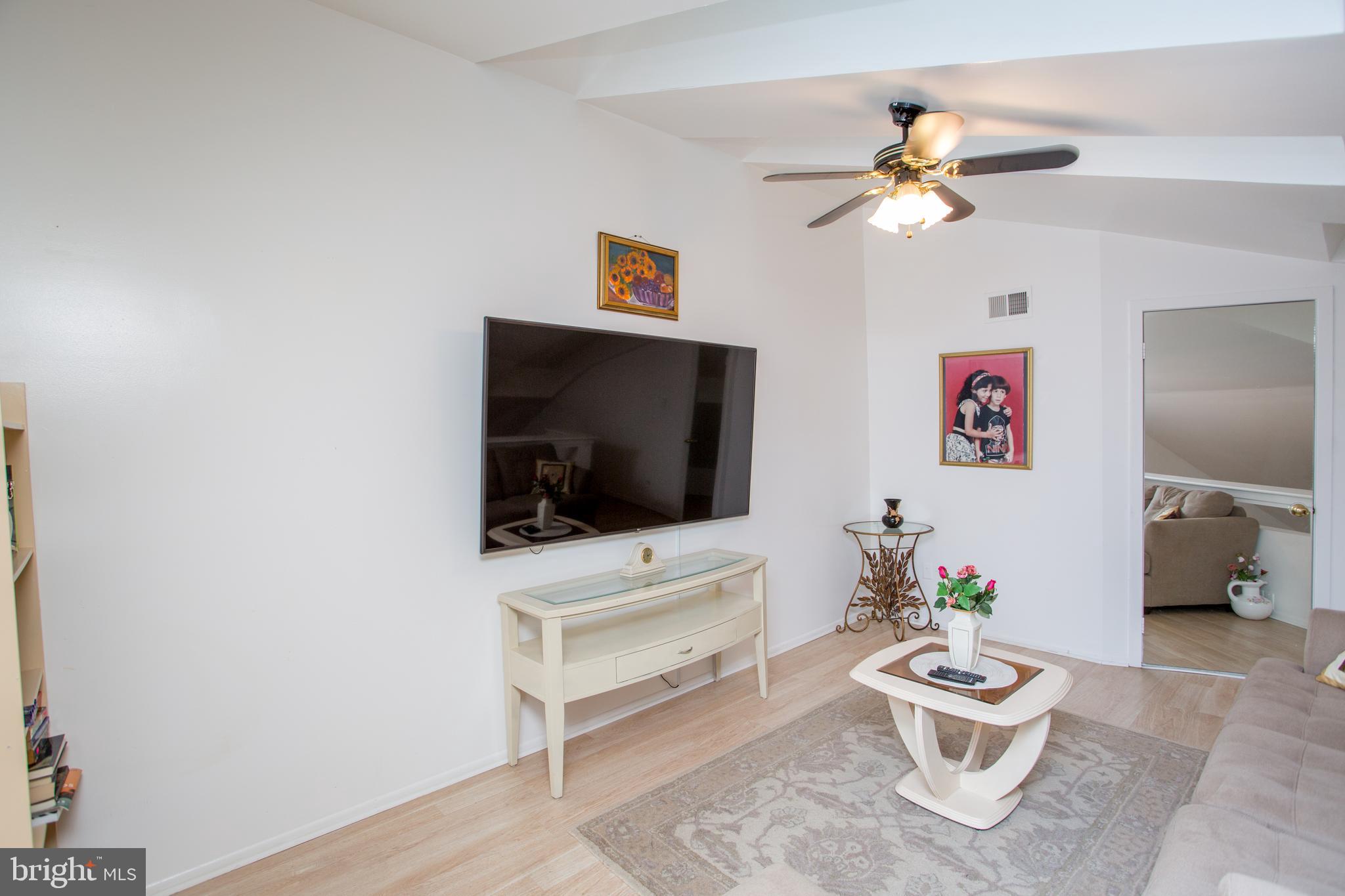 FOUNTAIN POINTE - Residential