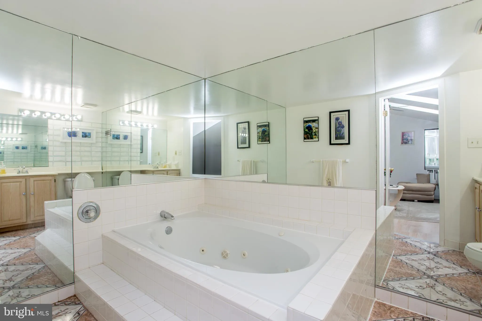 Philadelphia, Pennsylvania 19114, United States, 2 Bedrooms Bedrooms, ,3 BathroomsBathrooms,Residential,Active,233797