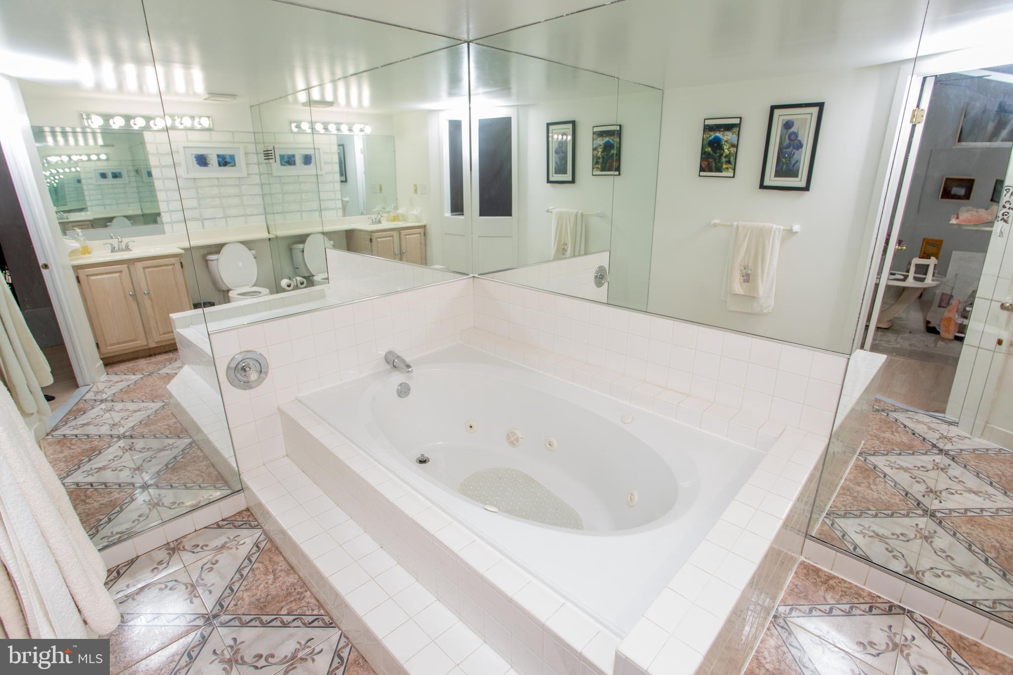 FOUNTAIN POINTE - Residential