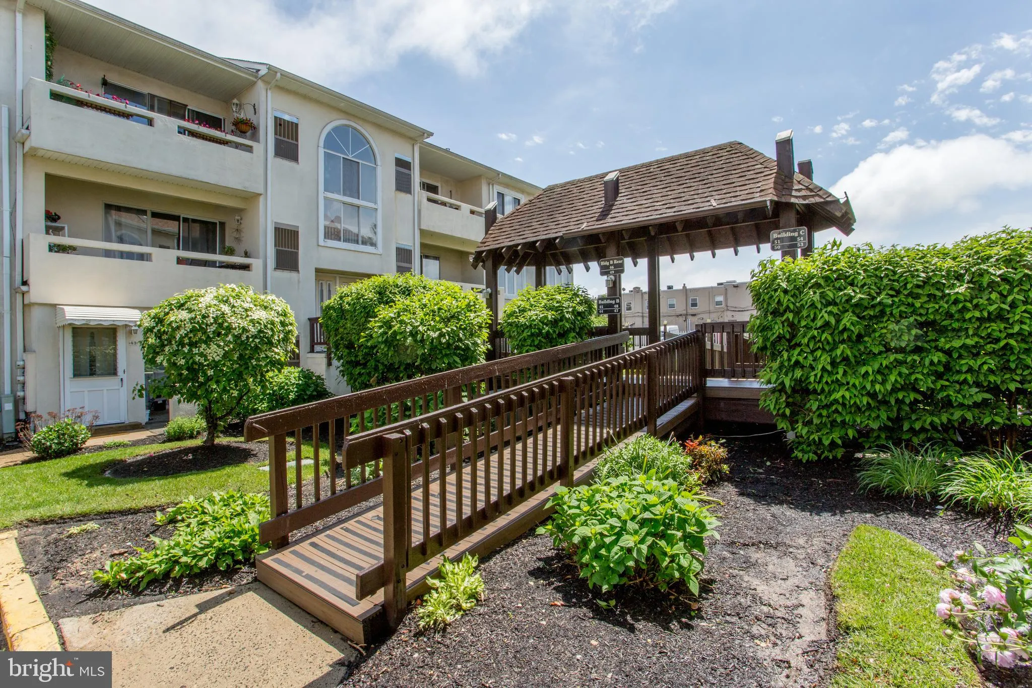 Philadelphia, Pennsylvania 19114, United States, 2 Bedrooms Bedrooms, ,3 BathroomsBathrooms,Residential,Active,233797