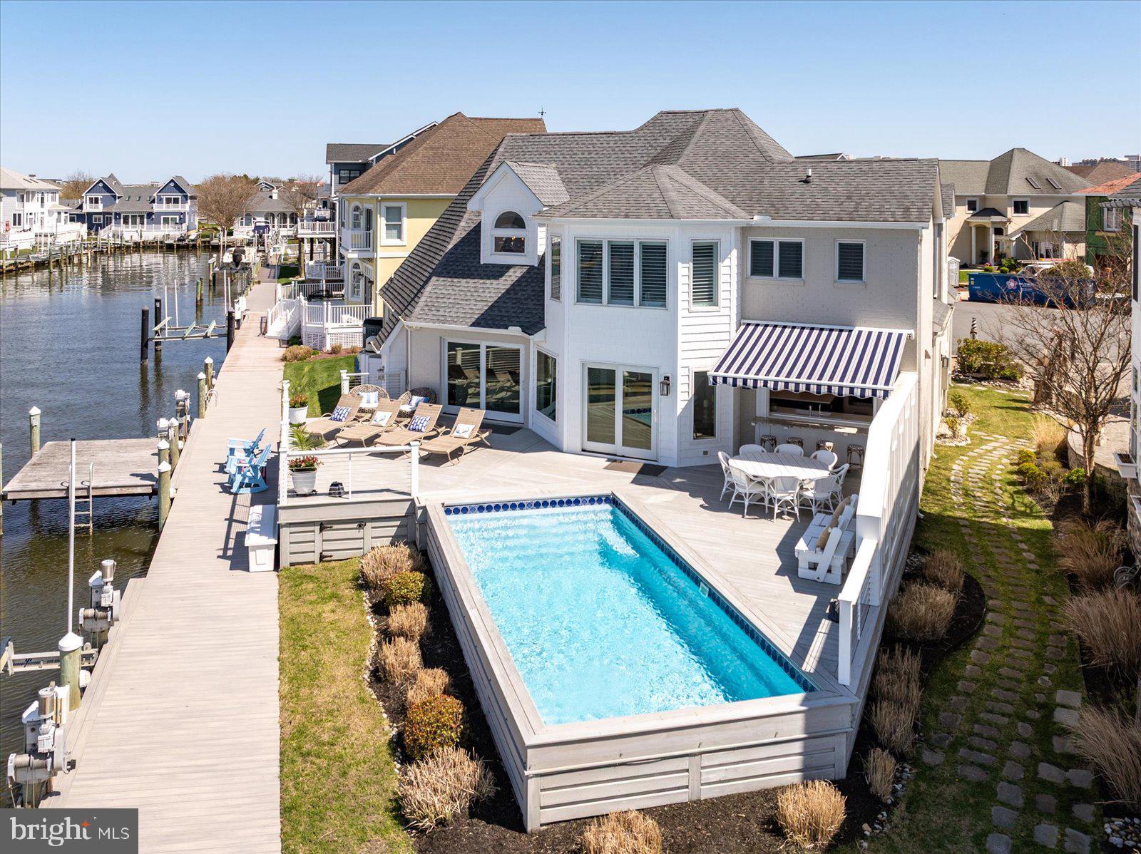 HERON HARBOUR - Residential