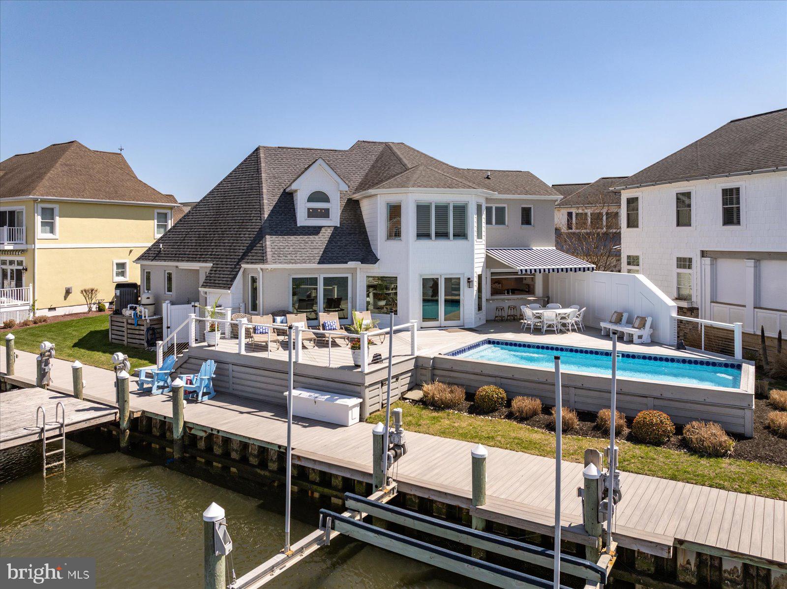 HERON HARBOUR - Residential