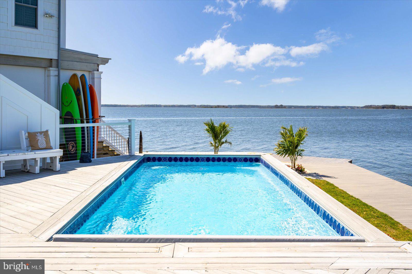 HERON HARBOUR - Residential