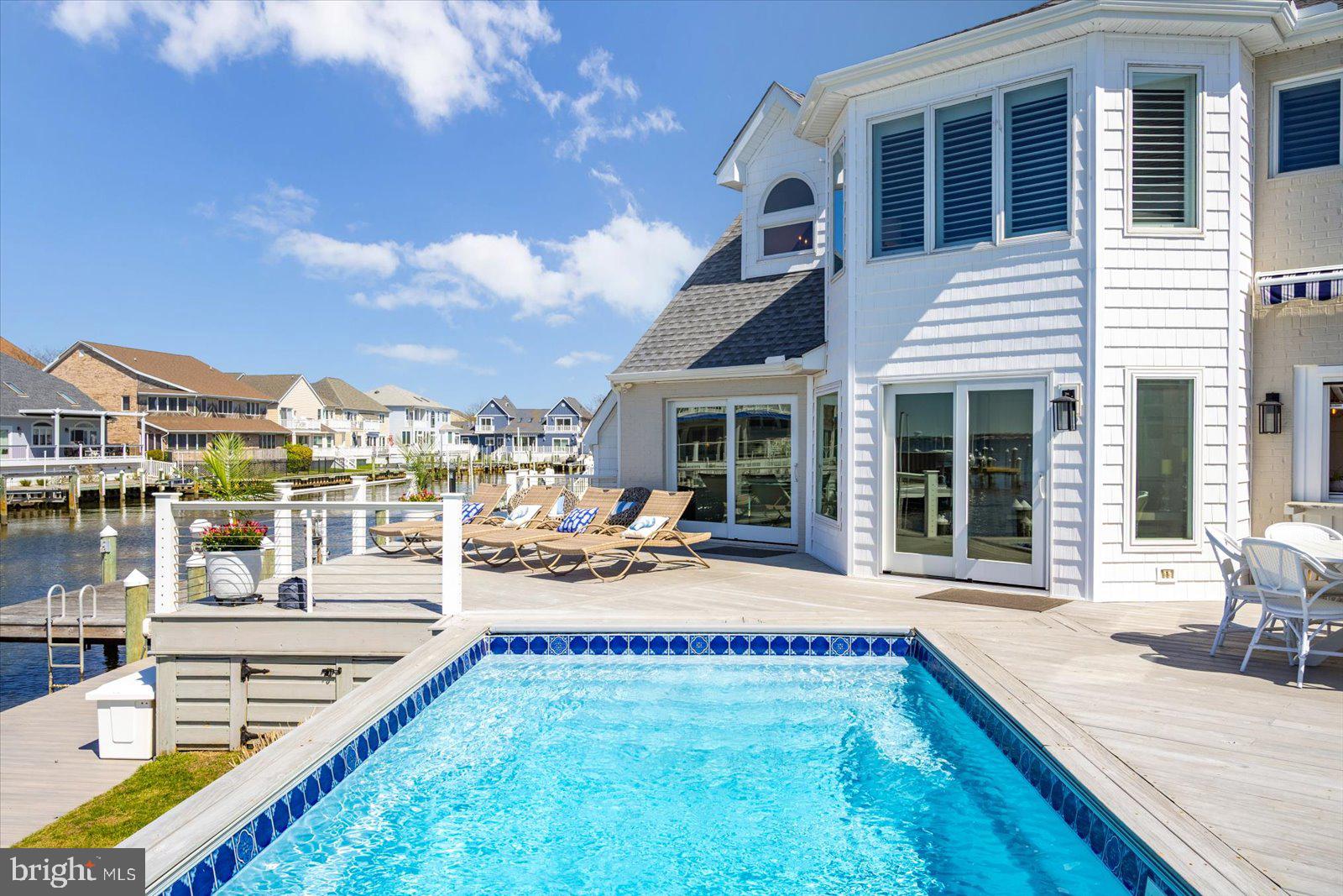 HERON HARBOUR - Residential