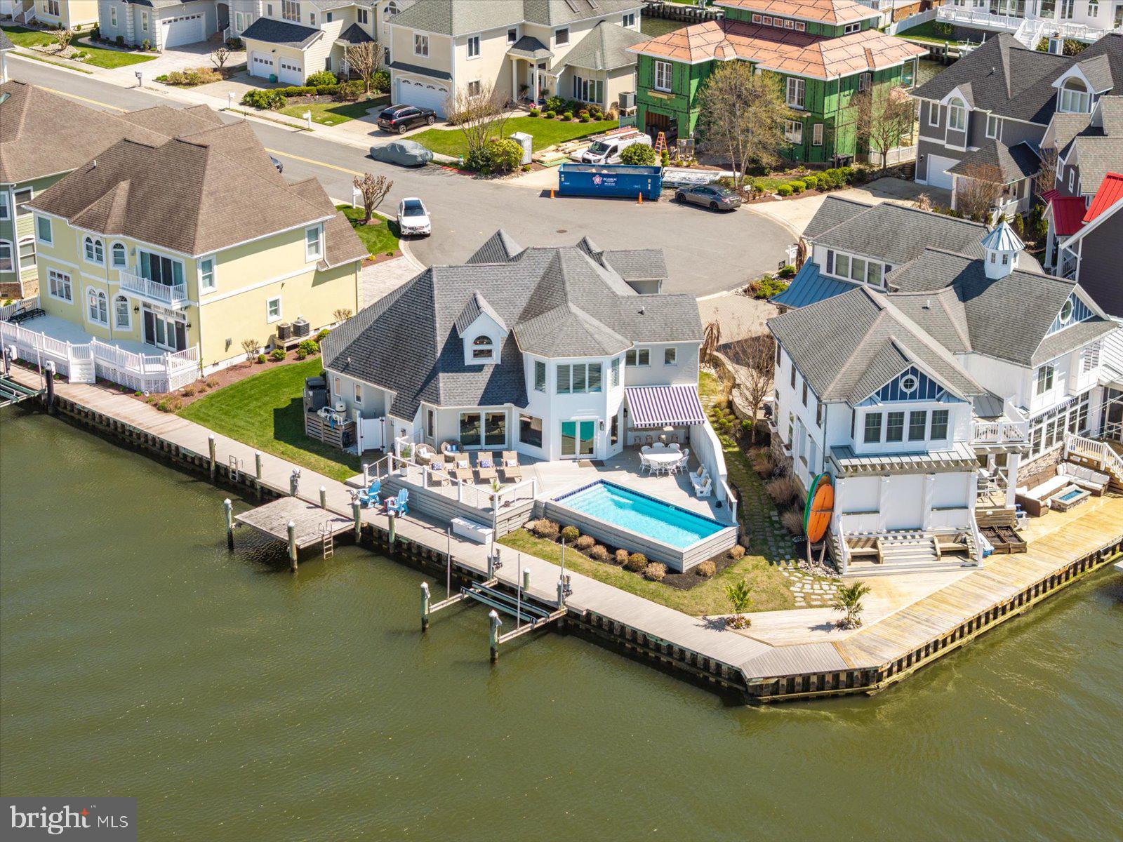 HERON HARBOUR - Residential