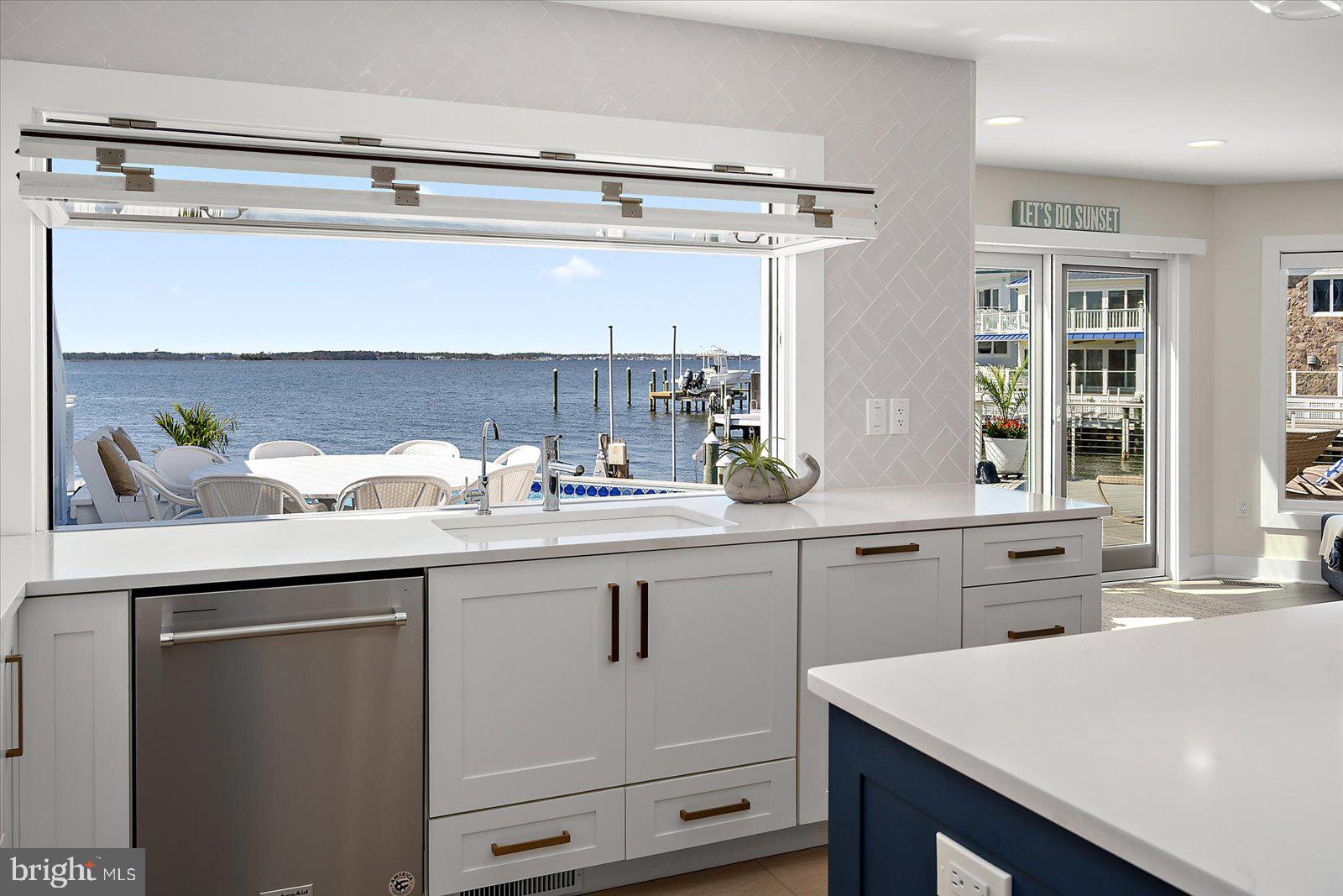 HERON HARBOUR - Residential