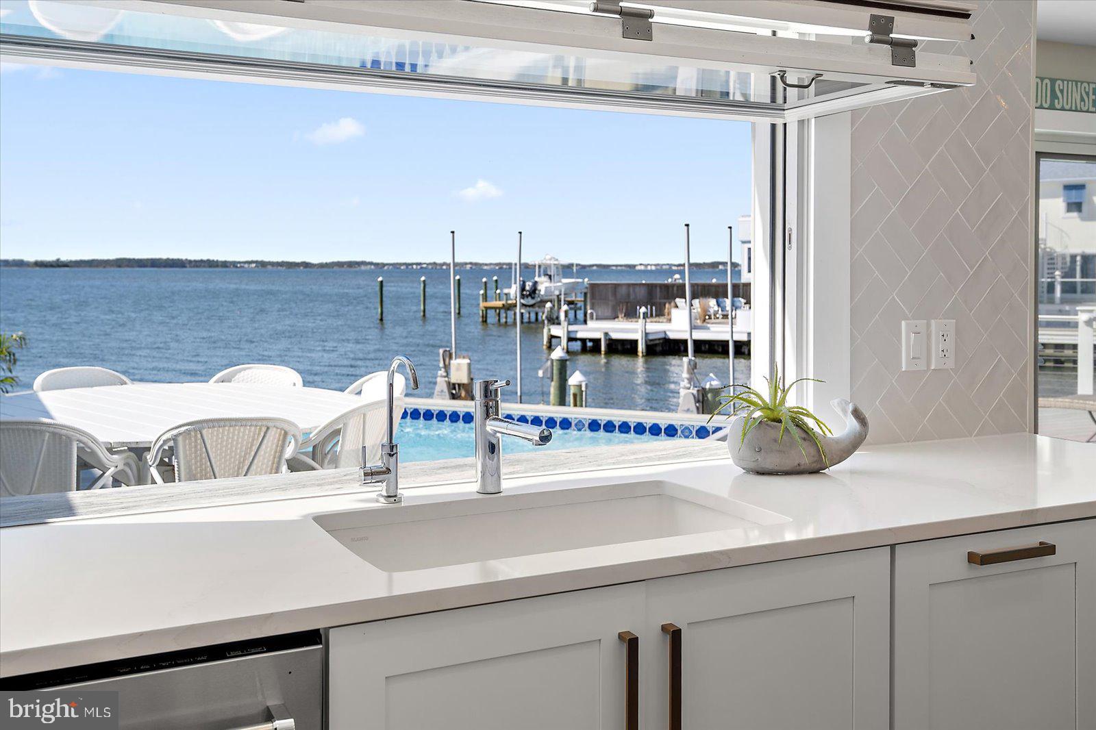 HERON HARBOUR - Residential