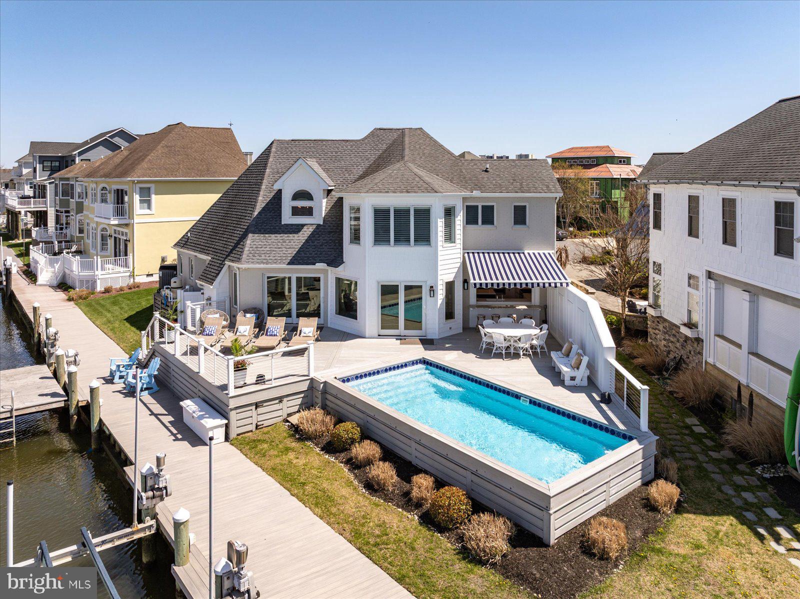 HERON HARBOUR - Residential