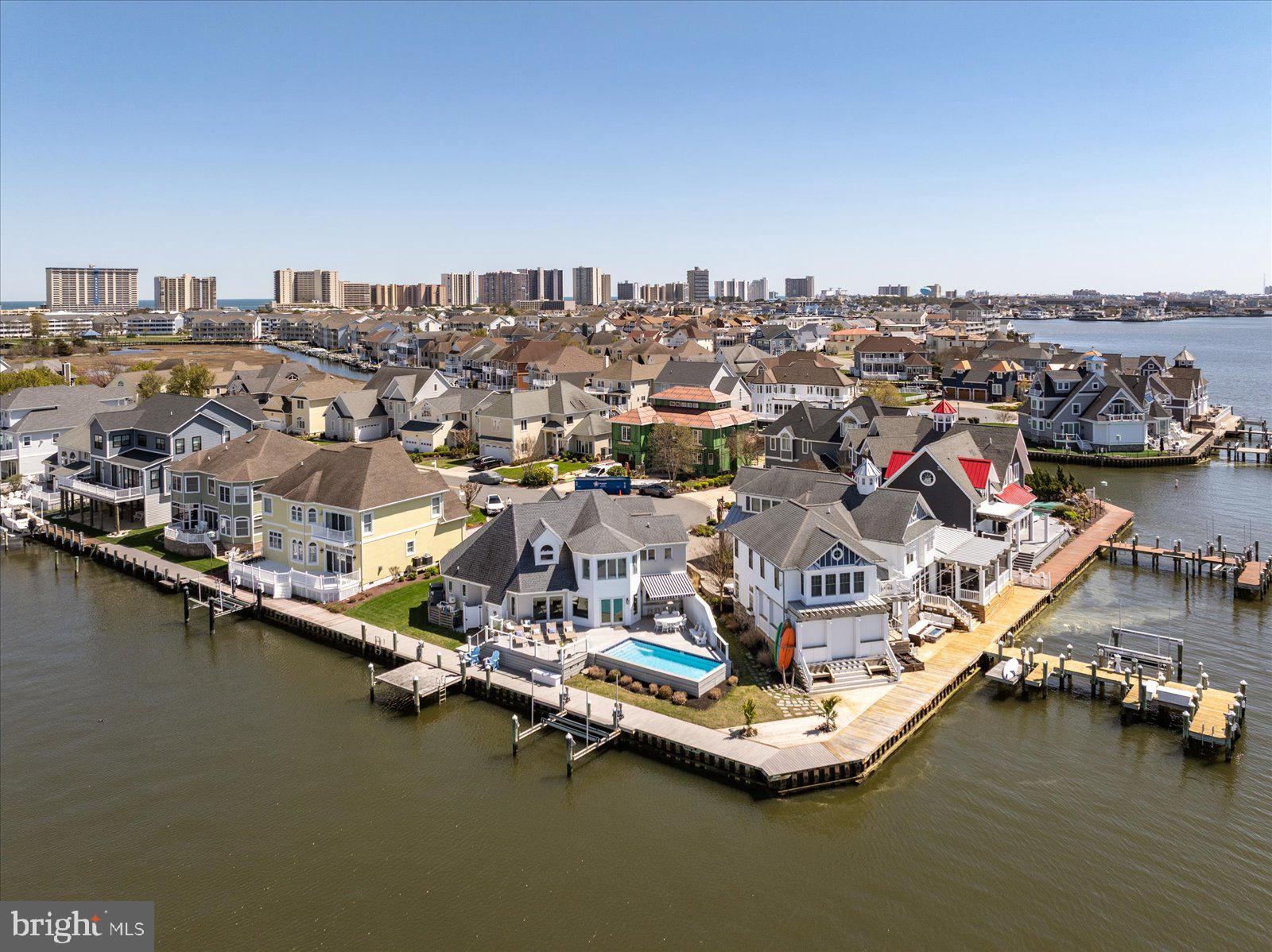 HERON HARBOUR - Residential