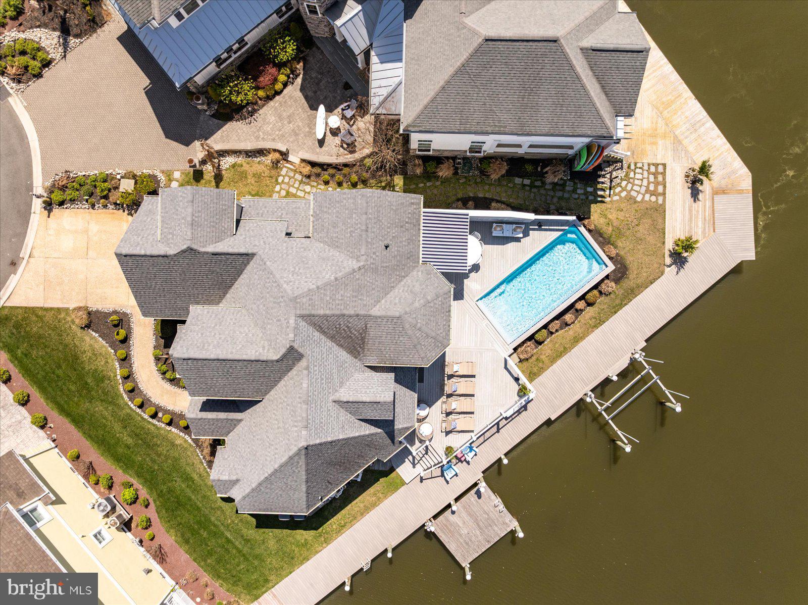 HERON HARBOUR - Residential