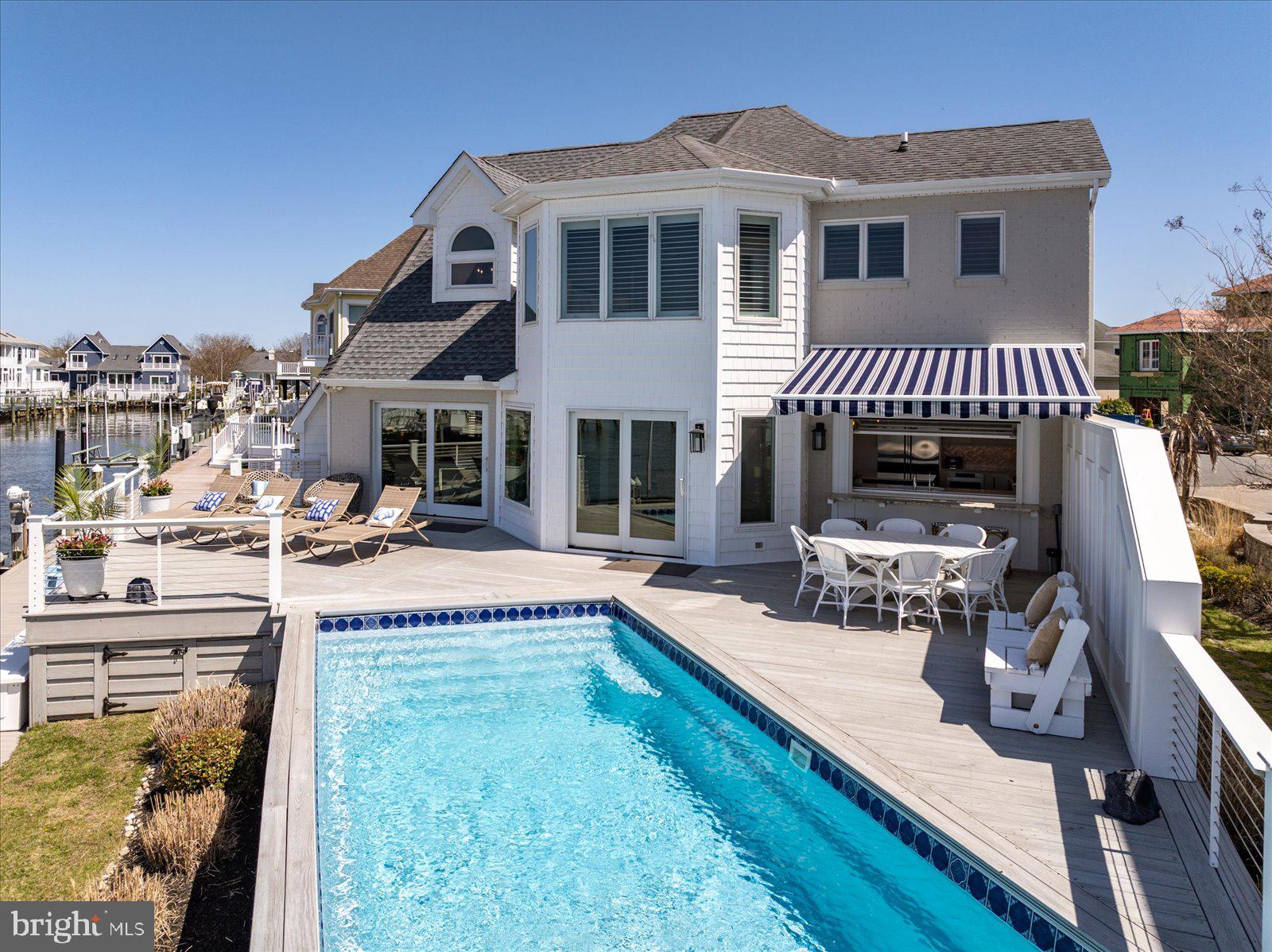 HERON HARBOUR - Residential